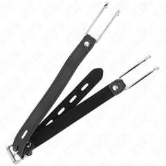 KINK - 11.5CM METAL HOOK GAG WITH ADJUSTABLE LEATHER STRAP 39-58CM X 2CM