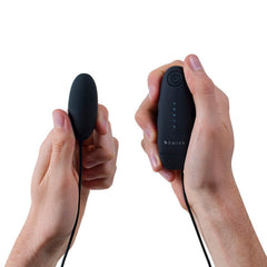 B SWISH - BLACK CLASSIC BNAUGHTY VIBRATING BULLET